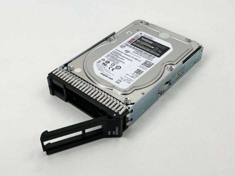 Disco Rígido Lenovo ISG SAS 2TB 12G 7.2k LFF G7